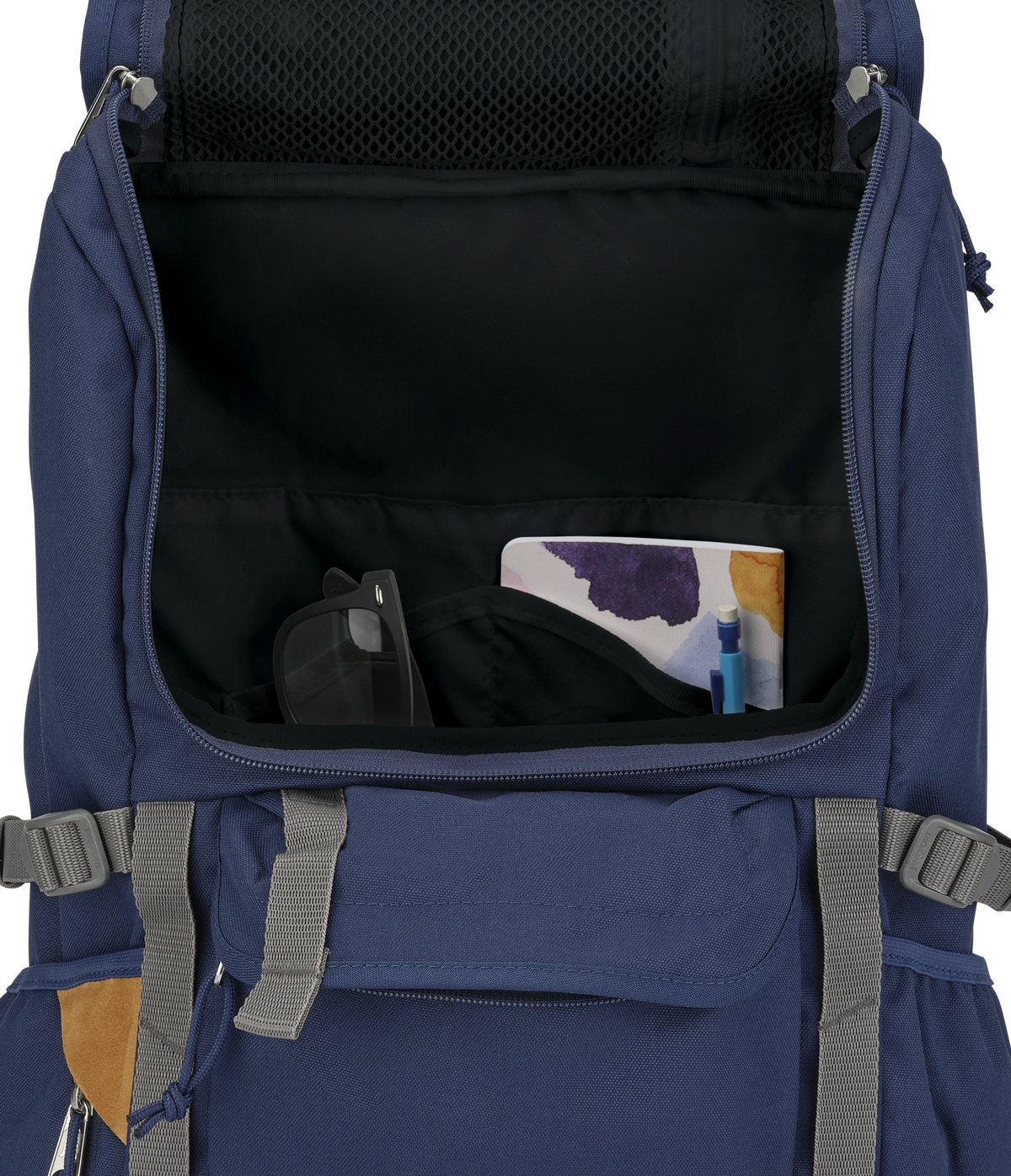 hatchet-backpack-a7 JS0A47J4003-DET3.webp