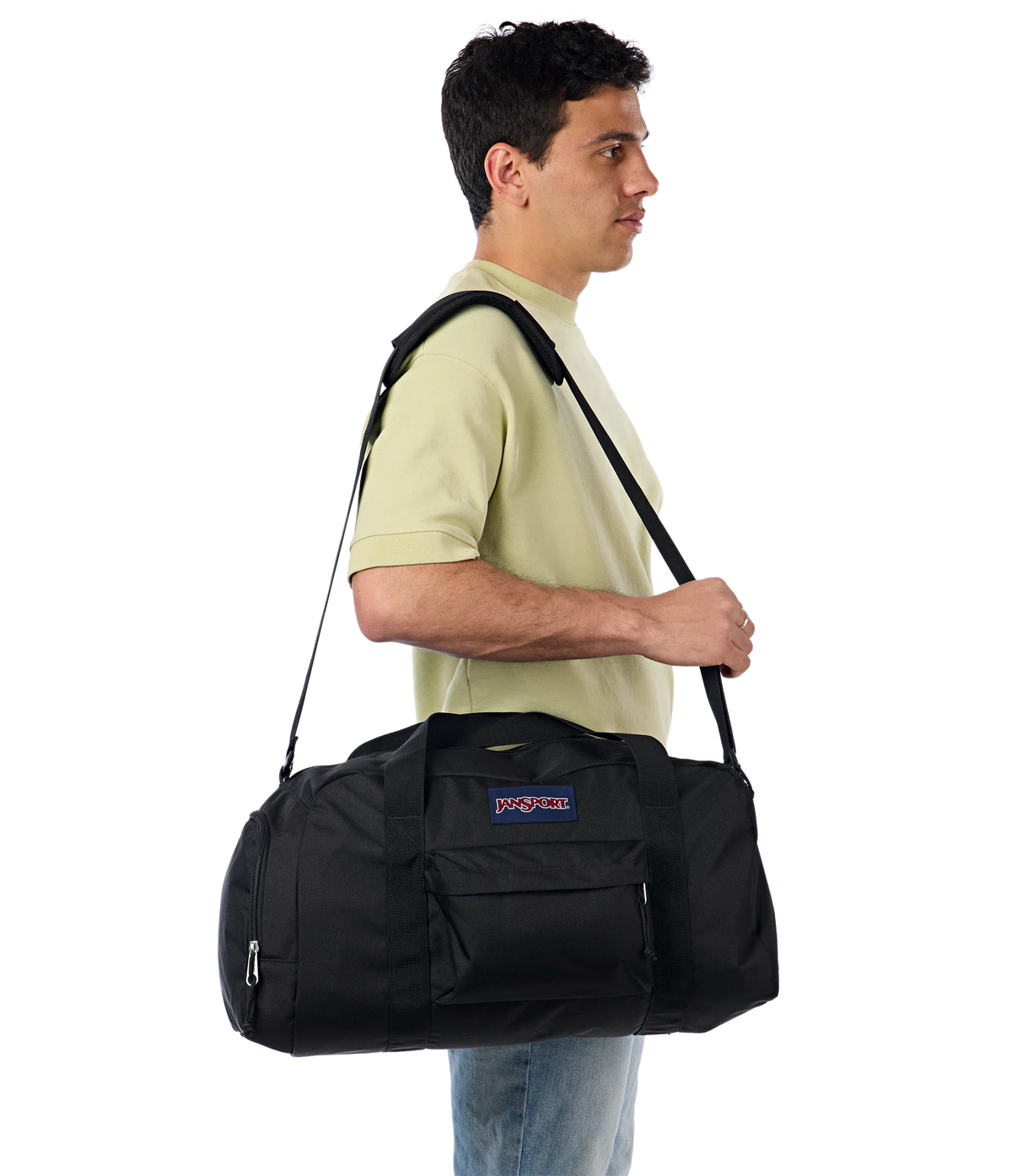 weekender-medium-duffel-t6 JS0A85VF008-MODEL.webp
