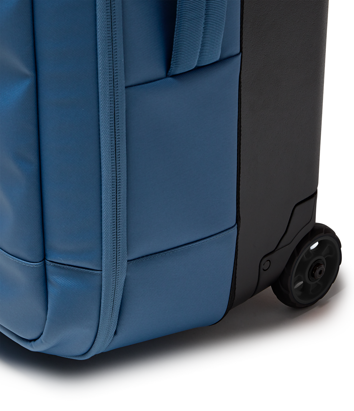 good-latitude-30-rolling-duffel-n5 JS0A86EOEW5-DET4.png
