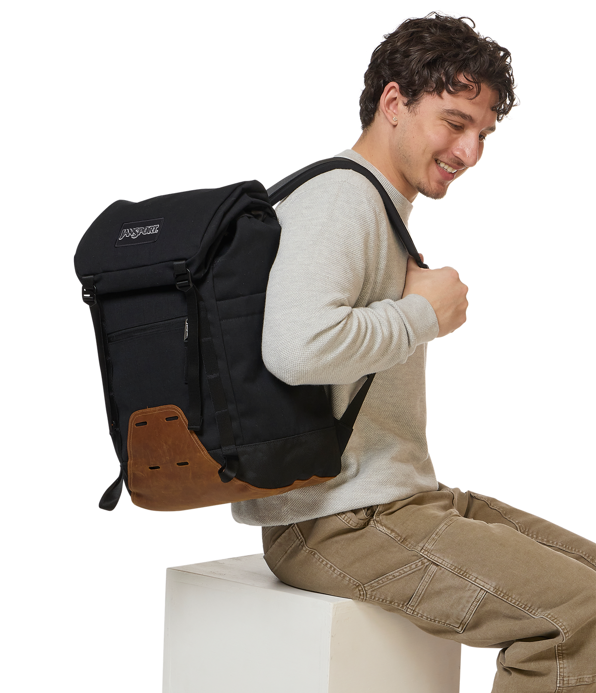 cruiser-rucksack-k1 JS0A86EP008-MODEL.png