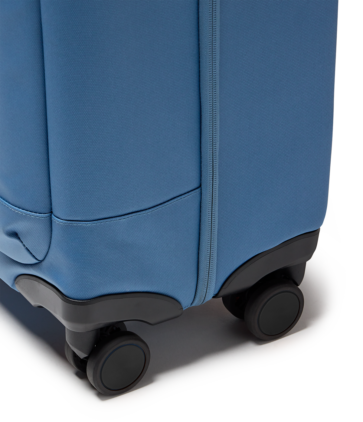 good-latitude-22-carry-on-e9 JS0A8E8BEW5-DET4.png